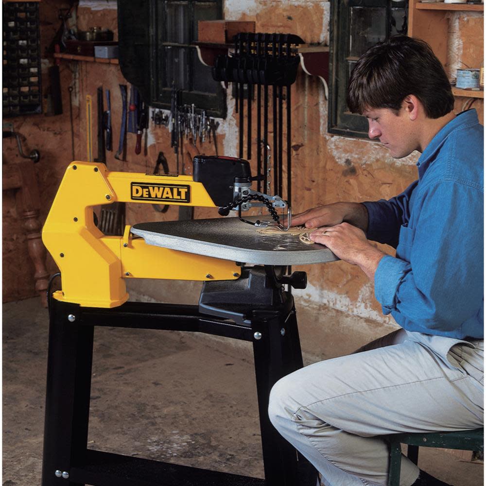 HEAVY-DUTY 20 VARIABLE-SPEED SCROLL SAW (DW788)