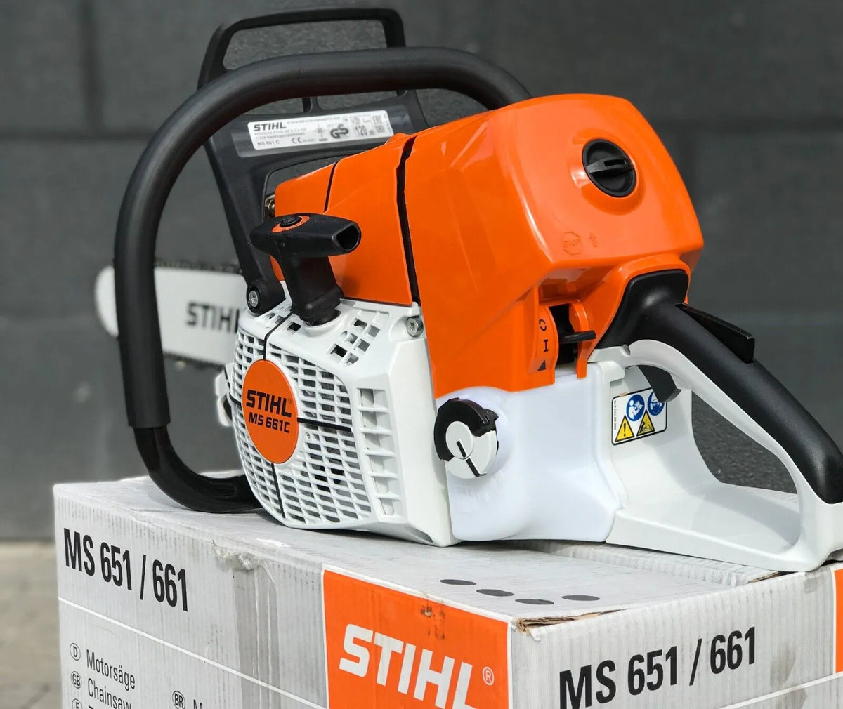 MS 661 C-M 32-Inch Professional Chainsaw