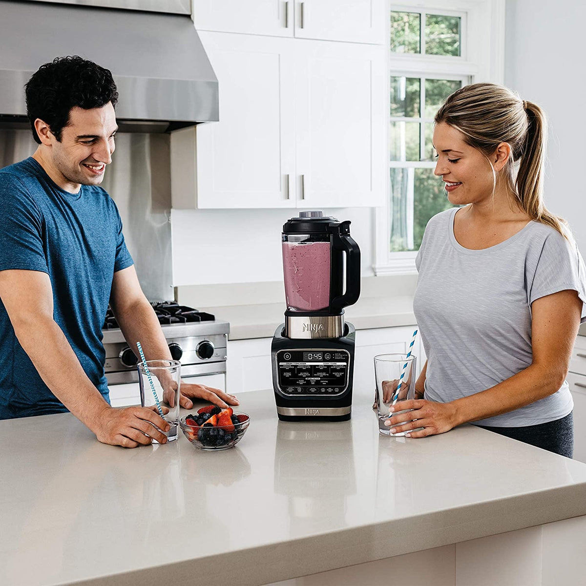 Cold& Hot Blender With 1400 Peak Watts Nonstick Glass Pitcher (HB152), 64 oz, Black