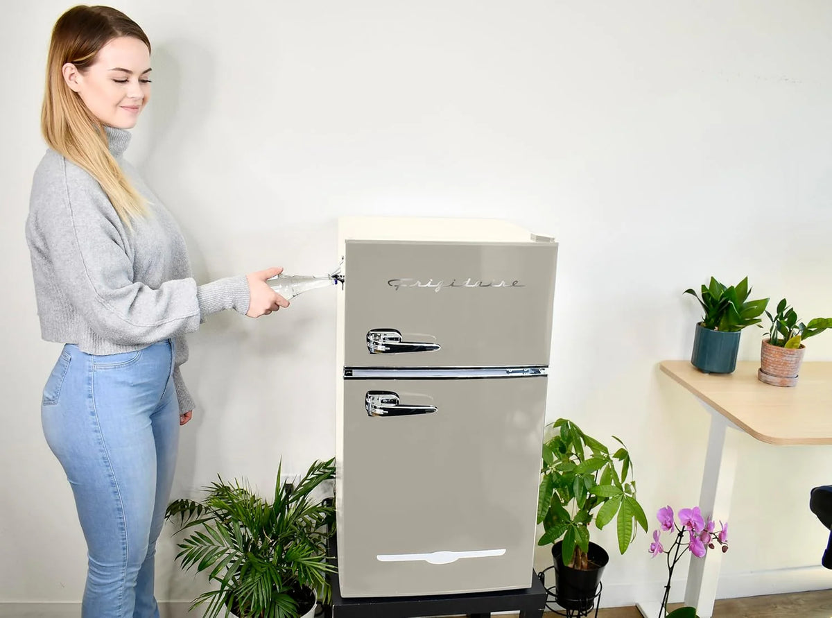 Retro Mini Fridge with Freezer& Side Bottle Opener-Small 2 Door Refrigerator for Office Bar or College Dorm Room-3.1 Cu Ft 19 "D x 20.5" W x 33.5" H
